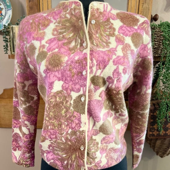 Vintage Sweaters - 1950s Vintage Angora Sweater